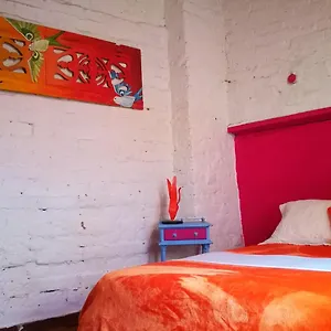 Lima Limon Candelaria Hostal Bogotá